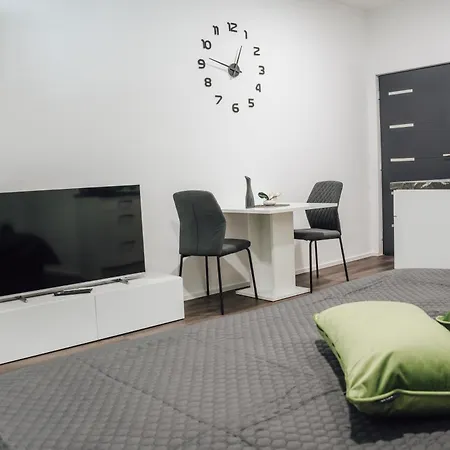 Palace Garden Любляна