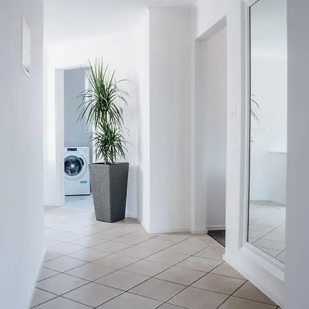 Palace Garden Apartment
