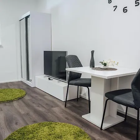 Palace Garden Daire Ljubljana