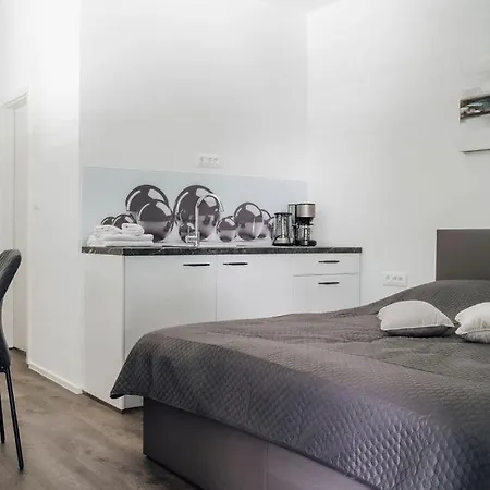 Palace Garden Apartman *