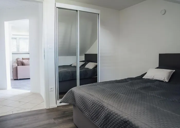 Palace Garden Liubliana